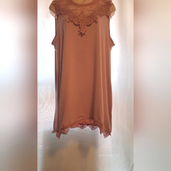 Lovely Melody Pink Embellished Sleeveless Tank Top - Picture 3 of 14